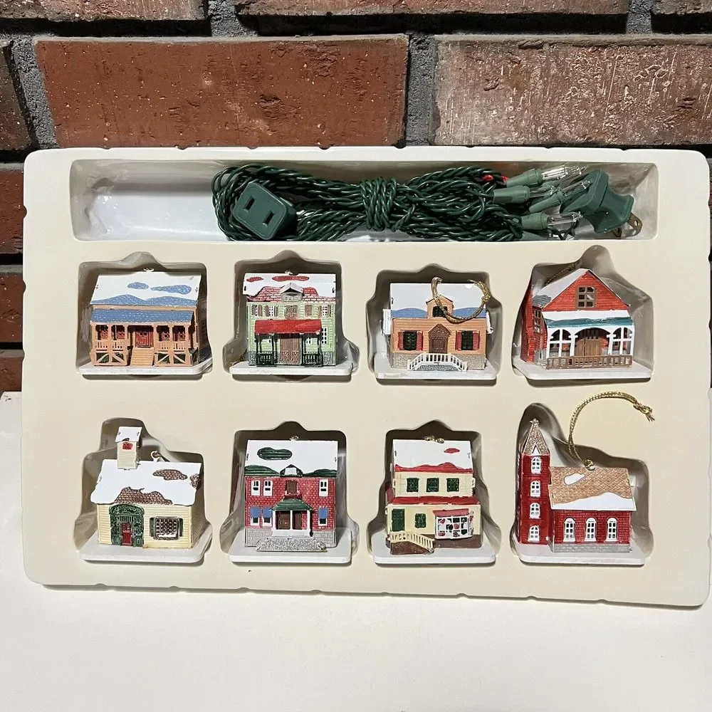 Vintage Yule Rite Christmas Town 8 Cottage Tree Lite Light Set Ornaments…